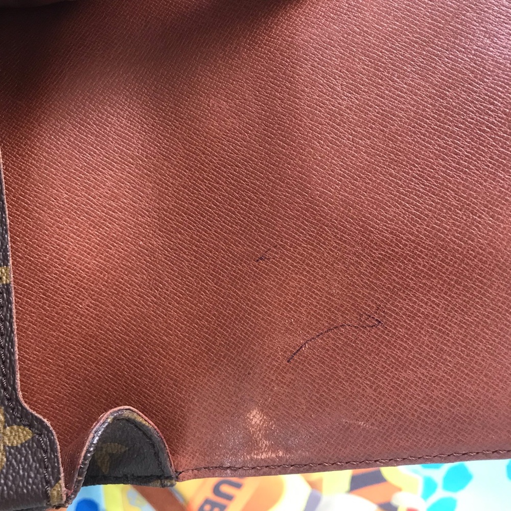 Authentic Louis Vuitton - Picture 2 of 8